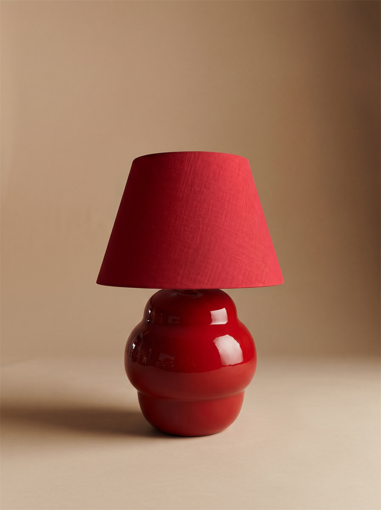 Pepa rojo con pantalla lino color rojo